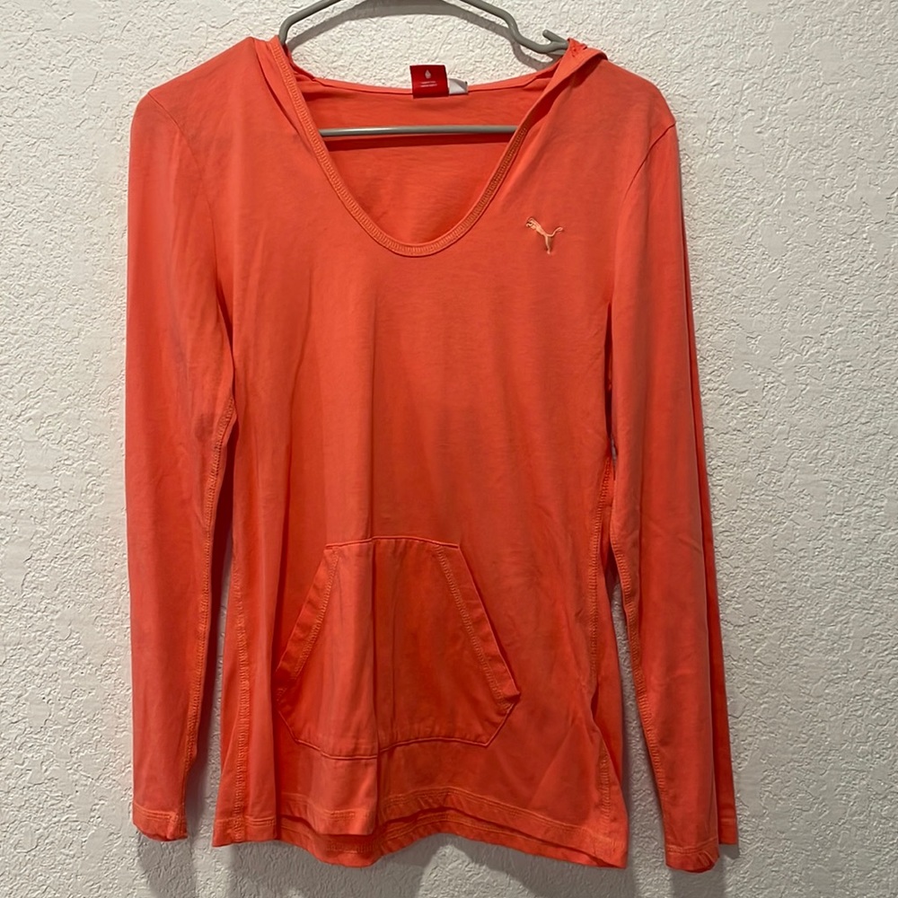 Puma hooded long sleeve tee dry fit medium